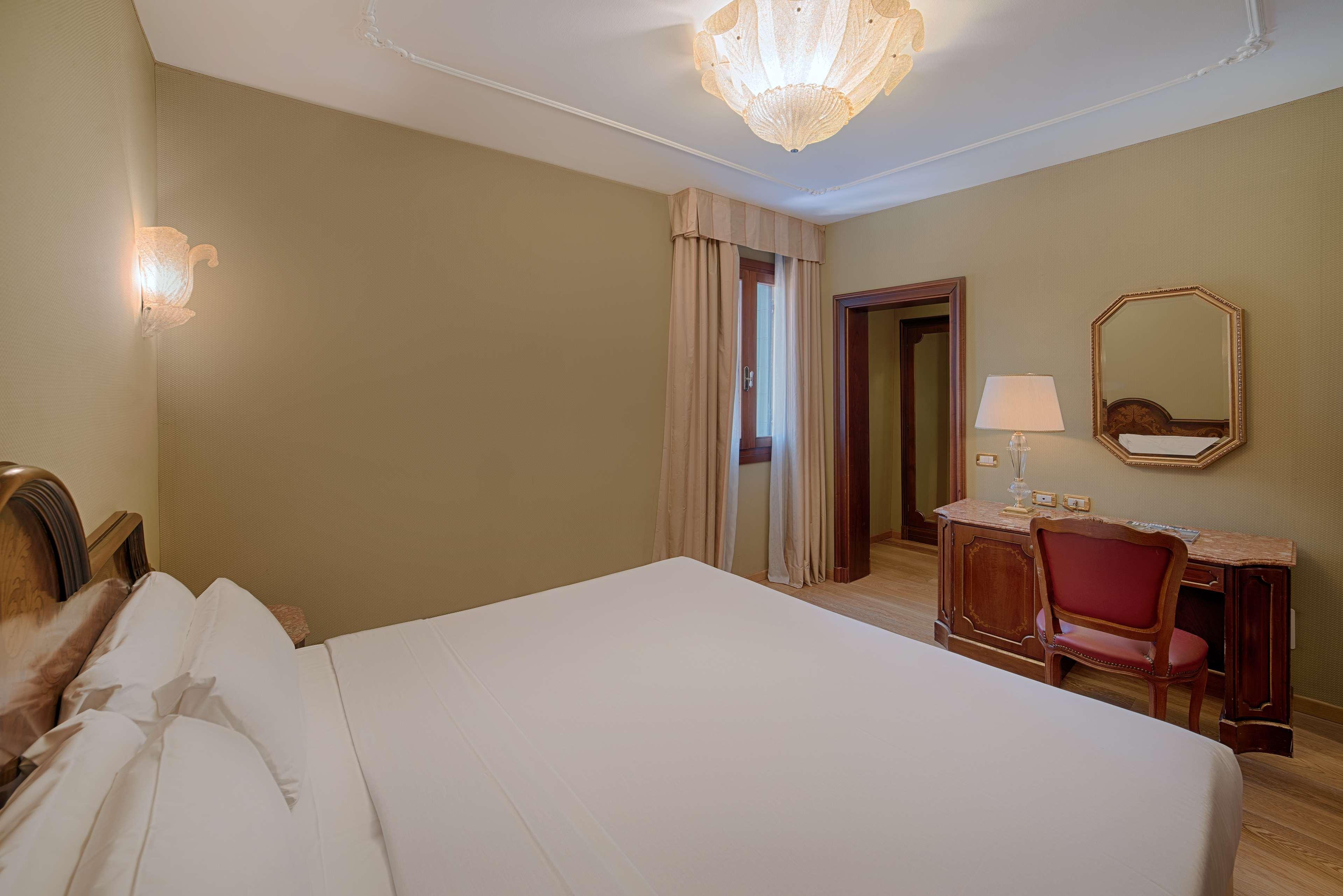 Nh Santa Lucia 4* Venedig