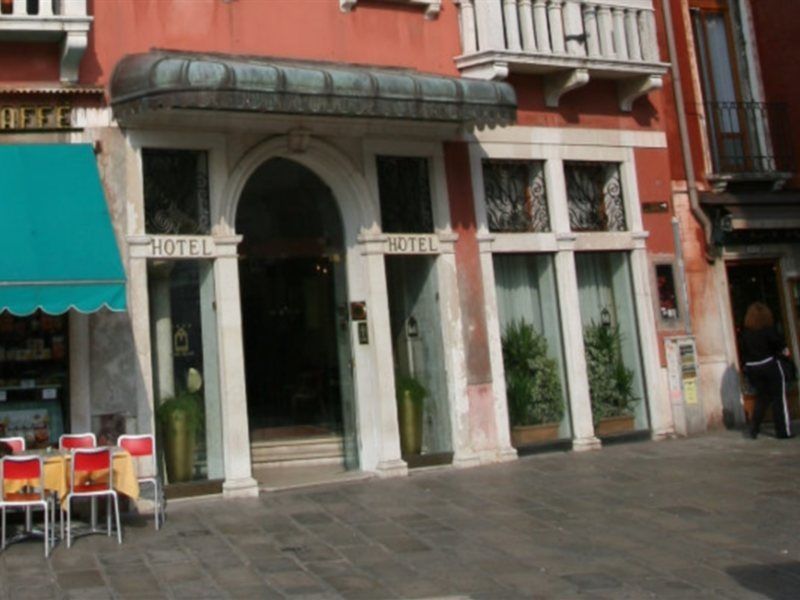 Hotel Nh Santa Lucia Venedig